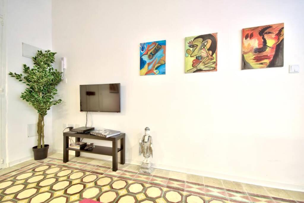 Art House - Retro Bordello *